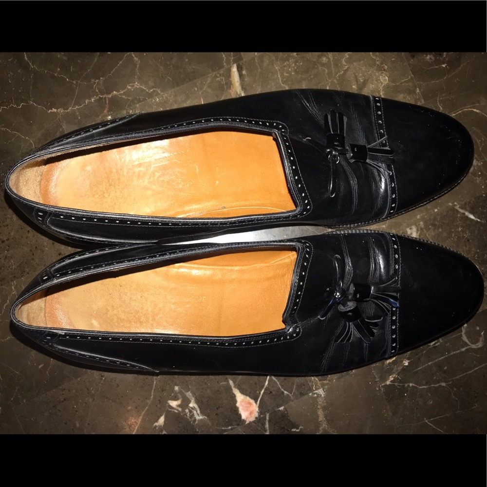 Salvatore Ferragamo Mens Cap Toe Tassel Loafers